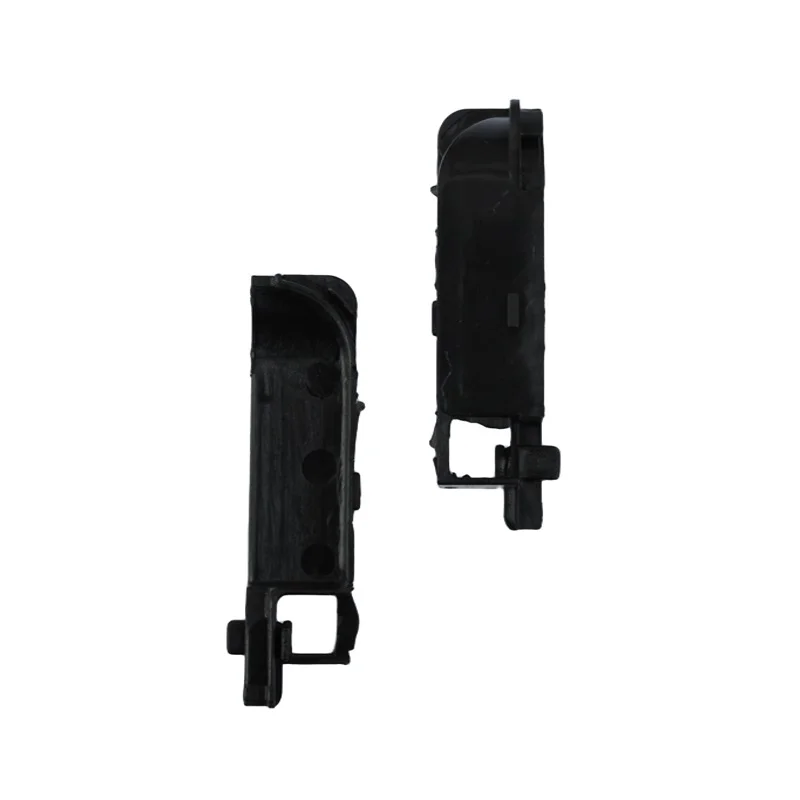 Конектор кутовий для профілю під плінтус 13,6*64,4 мм, female