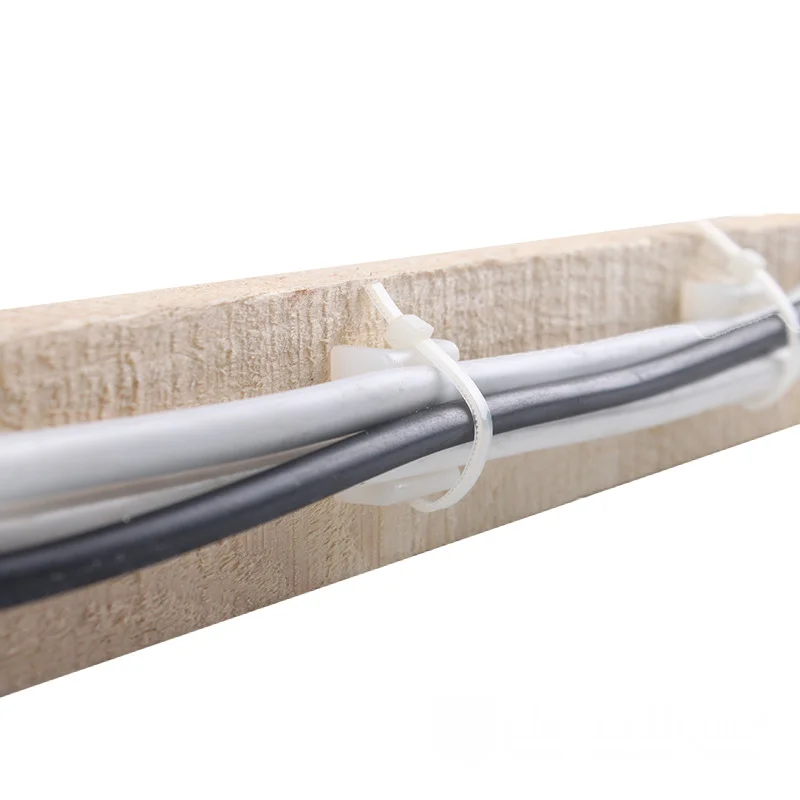 Майданчик для стяжки самоклеючий 30х30 мм , 100 шт., білий